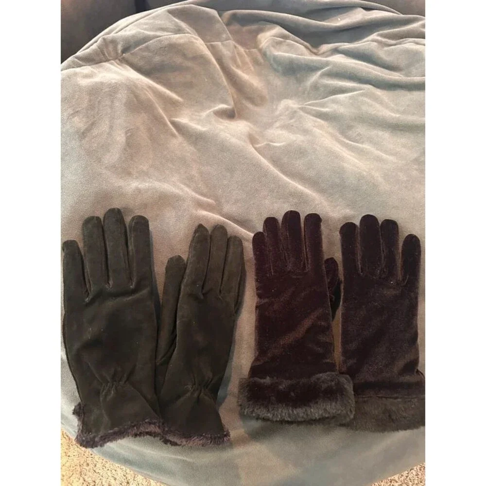 Lot of 2 Pairs Women's Black Winter Gloves Genuine Suede Leather Fur Trim Velvet